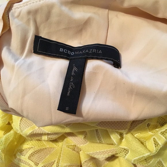 Ruffle Lace Sheath Dress - Picture 4 of 6